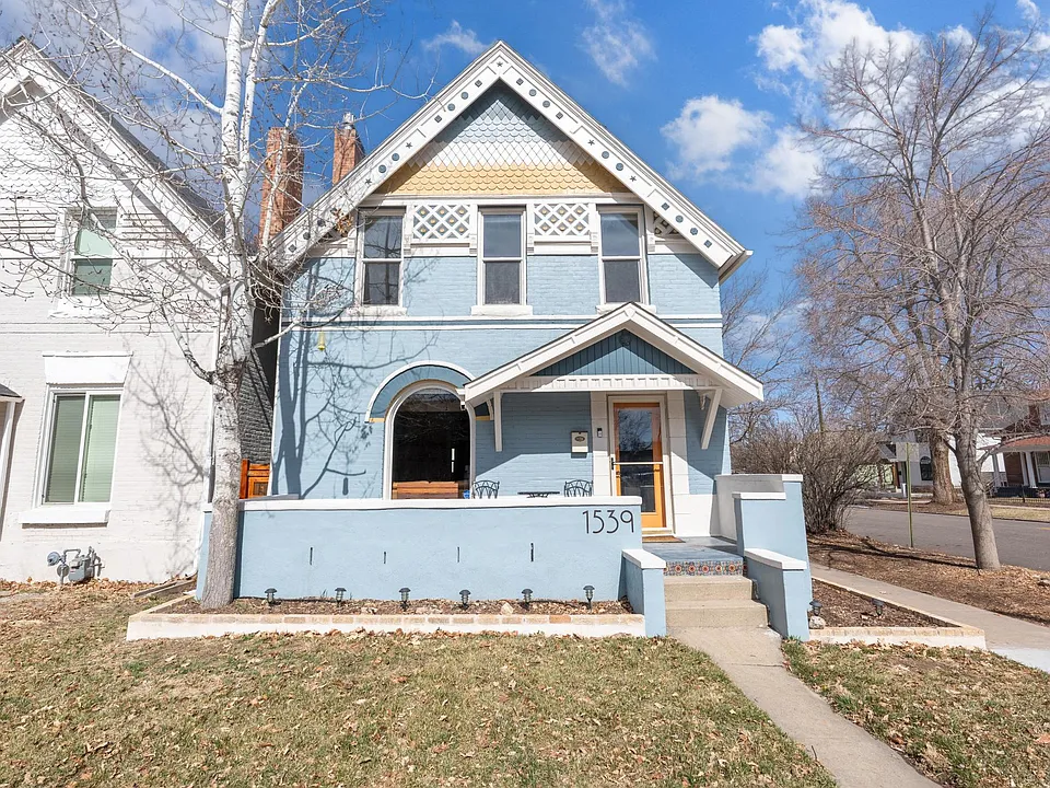1539 E 30th Ave