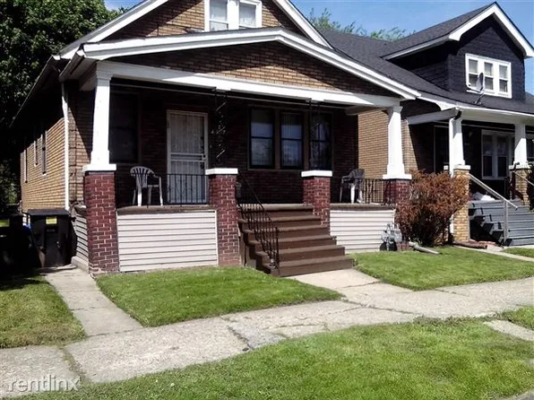 7837 Carrie St, Detroit, MI 48211