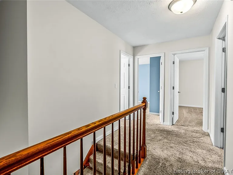2201 Glenn Abbey — Photo 24