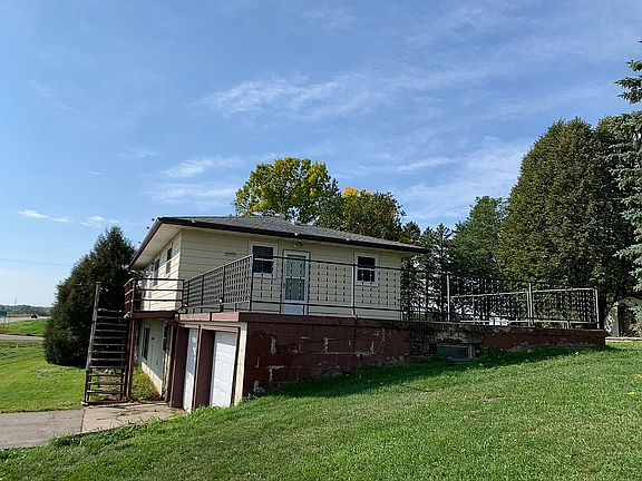 4th image of 25037 County Highway 27