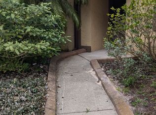 8607 Deermoss Way E, Jacksonville, FL 32217