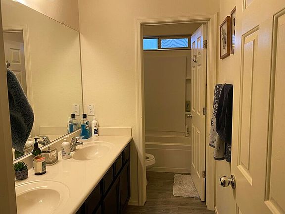 5th image of 26455 N 164th Dr