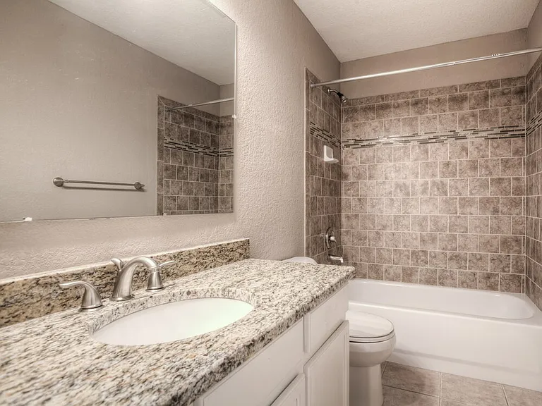 350 Trade Wind Dr — Photo 7