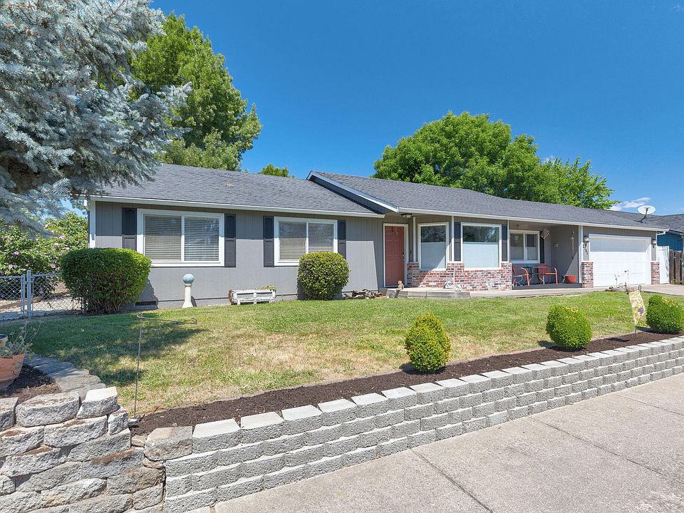 1st image of 2741 Brae Dr