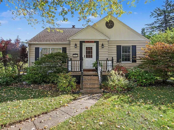 308 Yale St, Bay City, MI 48708
