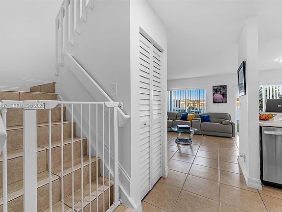 3rd image of 17501 SW 140th Ct