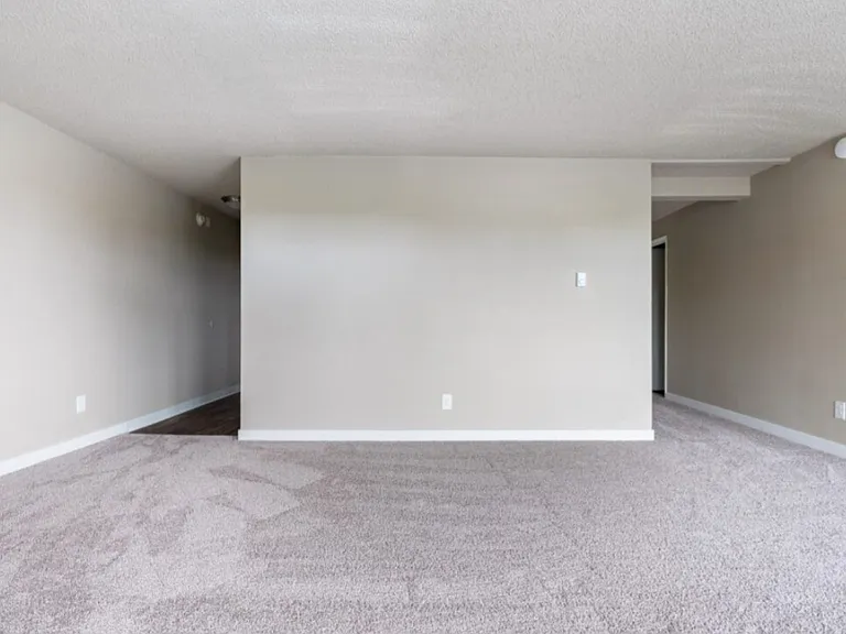 COURTYARD APTS-MUKILTEO — Photo 26