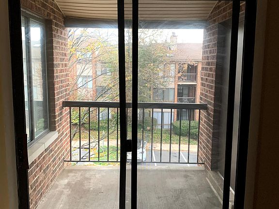 5th image of 18130 Chalet Dr APT 304