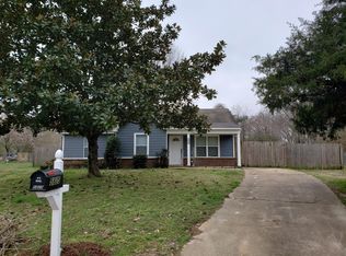 5825 Jackson Dr, Horn Lake, MS 38637