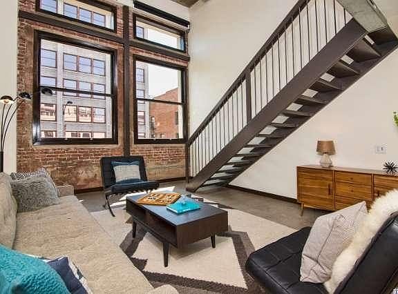 4th image of 35 N Raymond Ave Unit 203