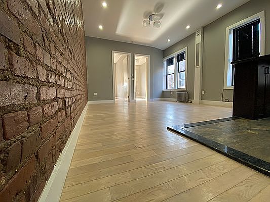3rd image of 510 W 171st St #5E