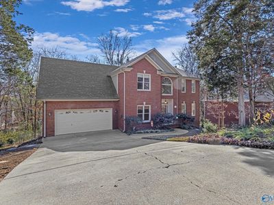 1712 Alm Dr NE, Huntsville, AL, 35811