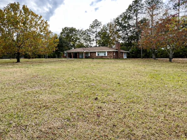 29129 J P Ladner Rd, Pass Christian, MS 39571