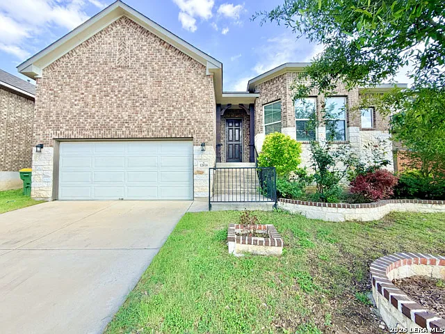 4 bed, 3.0 bath, 2386 sqft, $2,500 — Photo 3