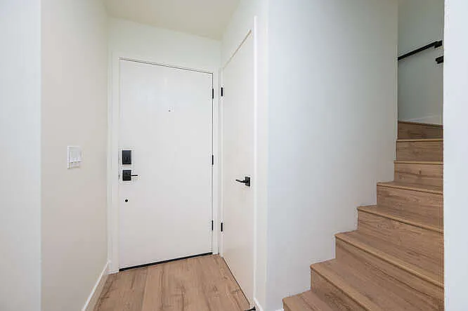 680 Morro St #B — Photo 7