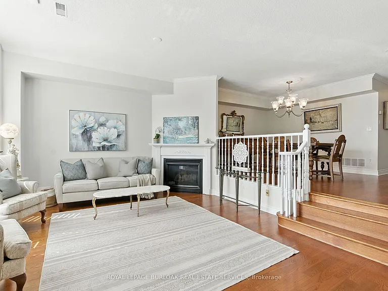 442 Maple Ave #7 — Photo 5