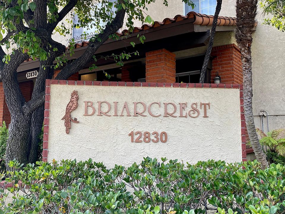 1st image of 12830 Burbank Blvd Unit 320