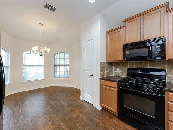 2nd image of 217 Bluefinch Dr