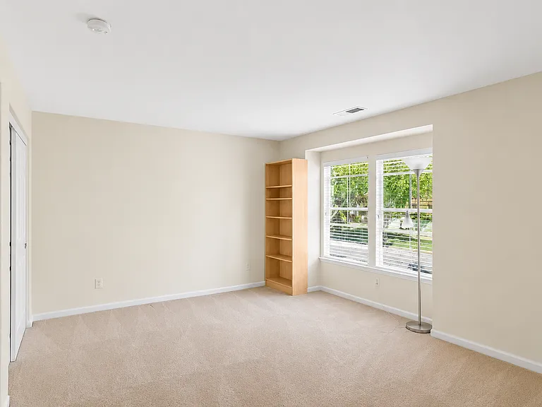 4265 Voltaire St — Photo 8