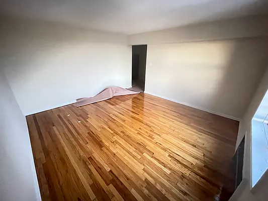 Rented by Queens Apartments Realty LLC | media 1