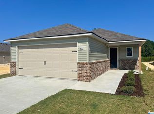 864 Lora Ln, Odenville, AL 35120