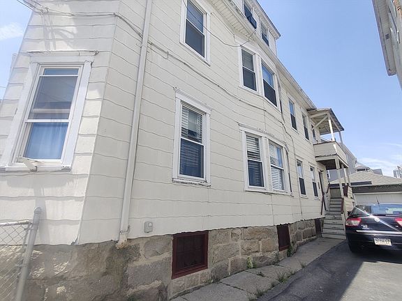 3rd image of 187 Earle St