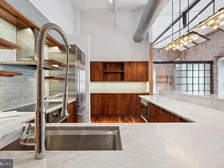 105 S 12th St #500 — Photo 8