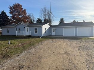 1350 E Beal City Rd, Mount Pleasant, MI 48858