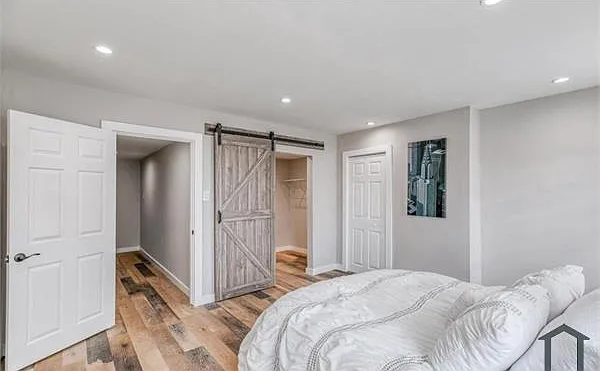 2021 W Oxford St — Photo 15