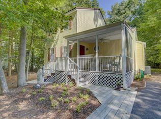 15 Columbia Ave, Ocean View, DE 19970