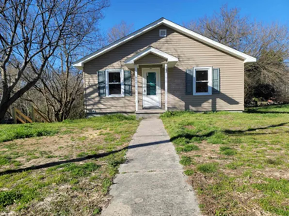 102 Brown St, Thomasville, NC 27360