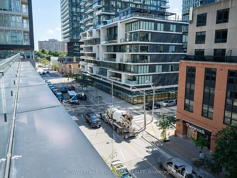 60 Shuter St #203 — Photo 34