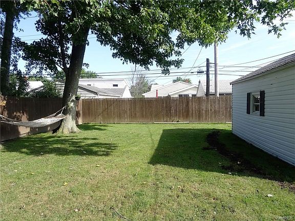 5th image of 237 Homewood Ave