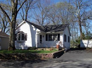 552 Brooklyn Mountain Rd, Hopatcong, NJ 07843
