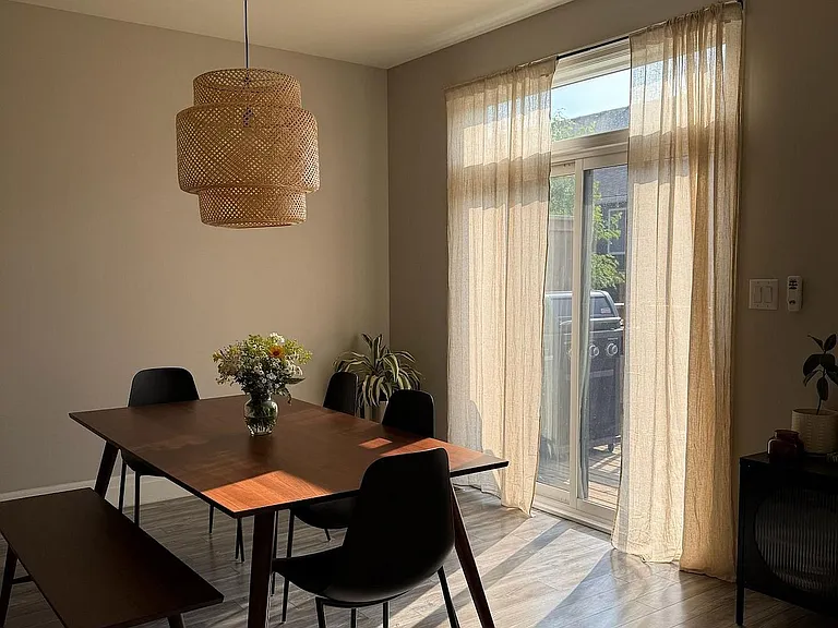 43 Curtis St — Photo 8