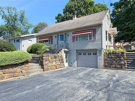 3rd image of 155 Ridge Rd