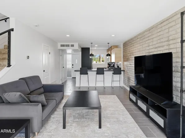 4701 N 68th St Unit 214, Scottsdale, AZ 85251