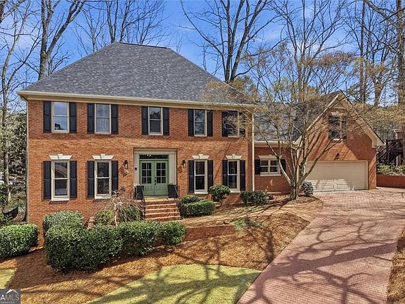 5th image of 5 Downshire Cir