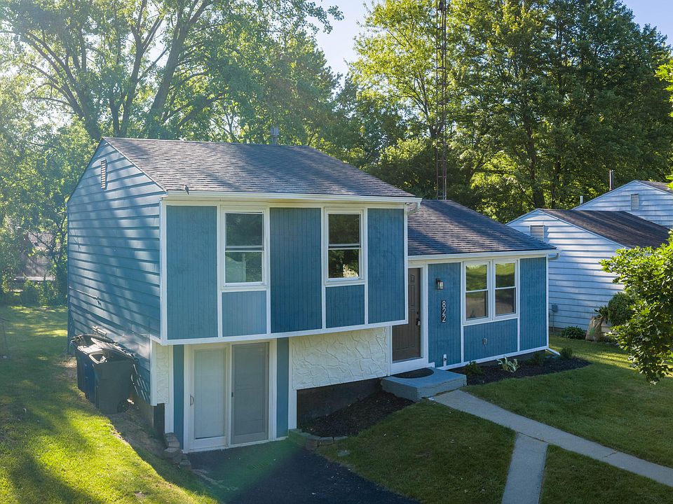 1st image of 822 Burke Glen Rd