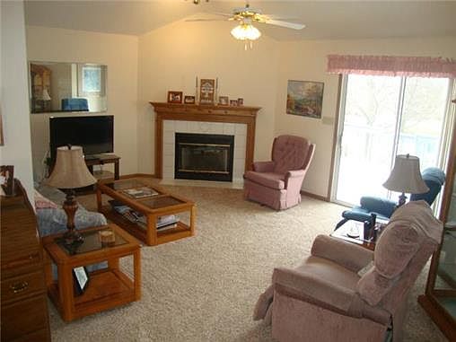 4th image of 16503 E Downey Ave