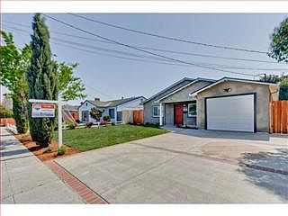 1st image of 208 Ivy Dr