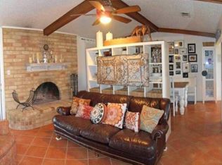 120 Towne West Dr, Lorena, TX 76655