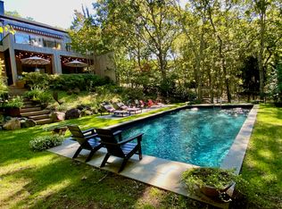 42 Old Trail Rd, Water Mill, NY 11976