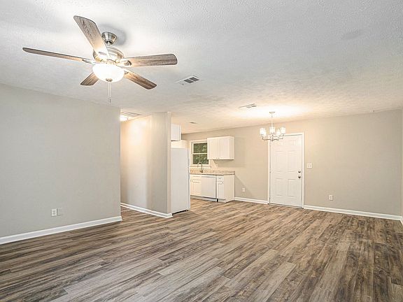 5th image of 527 Scott Blvd
