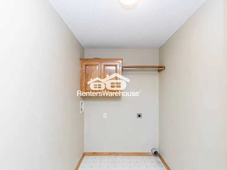 804 Stratford Dr — Photo 25