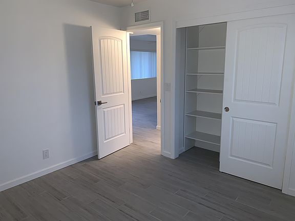 4th image of 7102 E Oak St #12