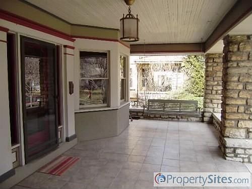 3rd image of 3664 Jefferson St
