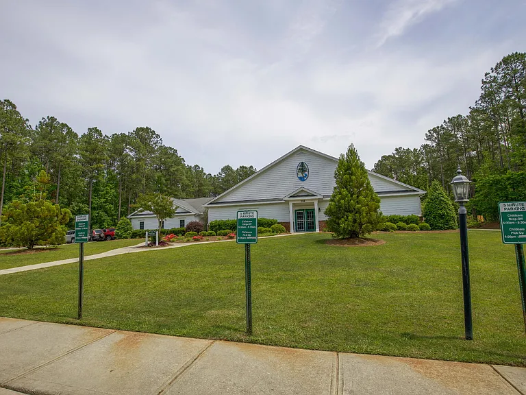 305 Skipping Water Dr — Photo 34
