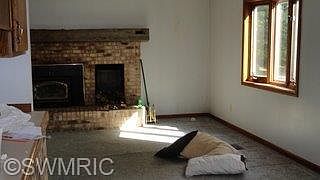 4th image of 9082 E 36th St