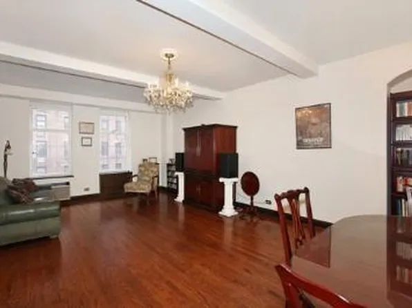 410 West 24th Street image 1 of 6